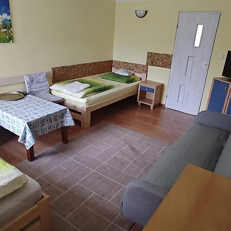 Turystyczny Dom Noclegowy Perelka Motel *